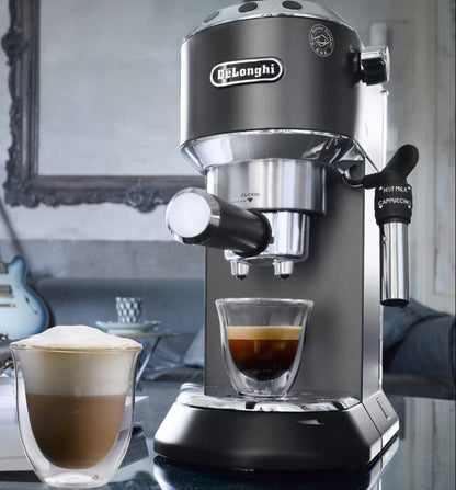 Espresso Siebträgermaschine mit Milchaufschäumer, 15 cm schmal, für Kaffeepulver & ESE Pads, 1 l Tank, Schwarz